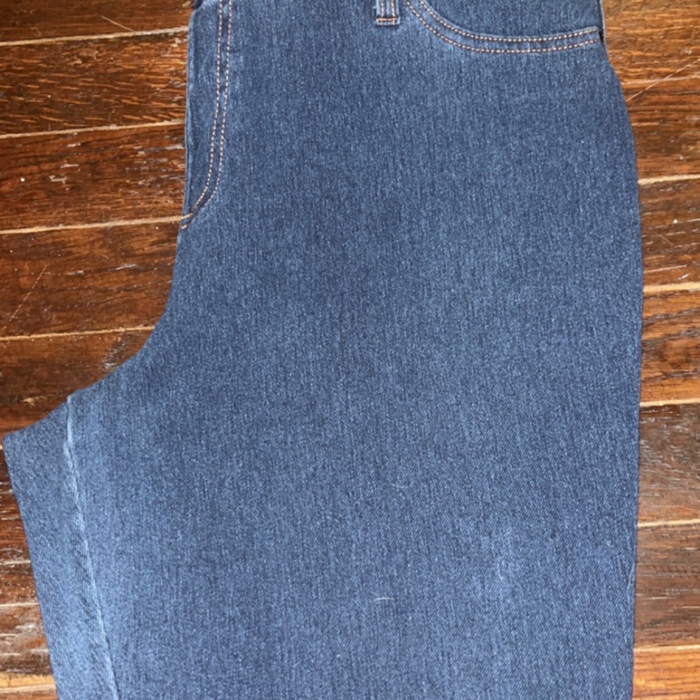 Jeans - Picture 2 of 4